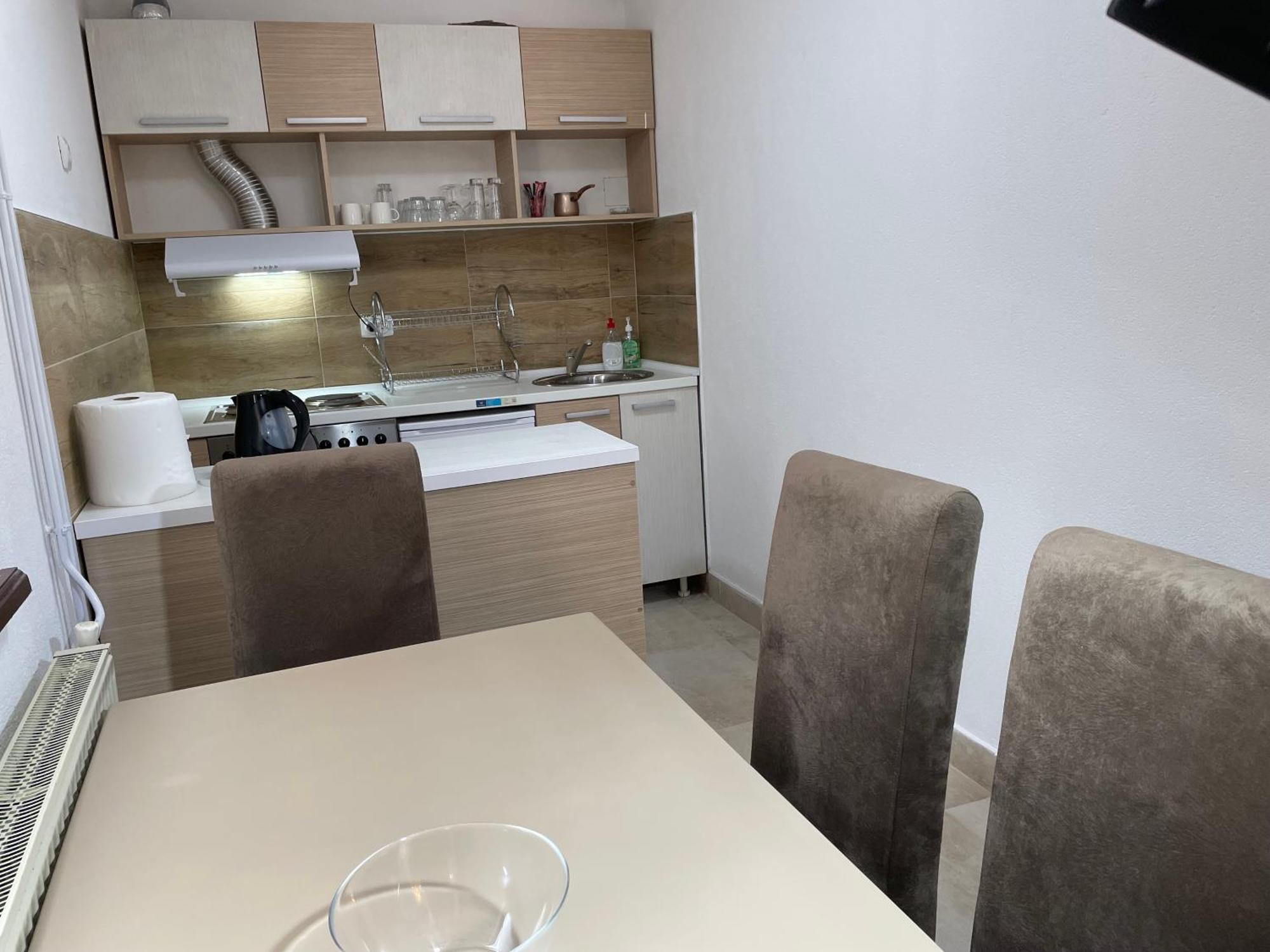 Bora Apartmani - Free Parking - City Center Vranje Ngoại thất bức ảnh